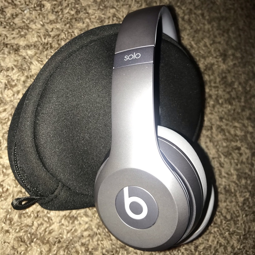Beats Solo
